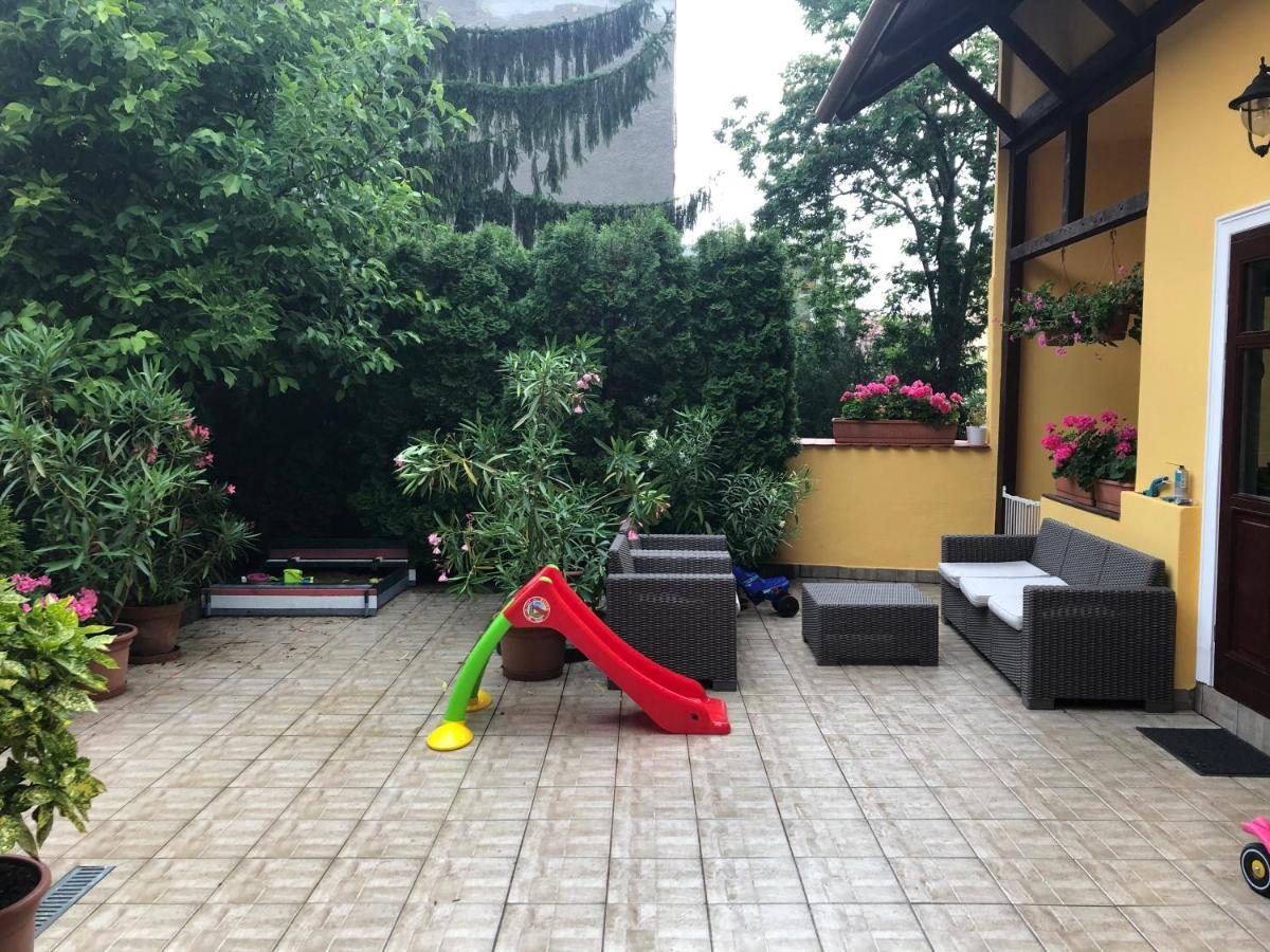 Rigo Lak Apartment Мисколк Екстериор снимка